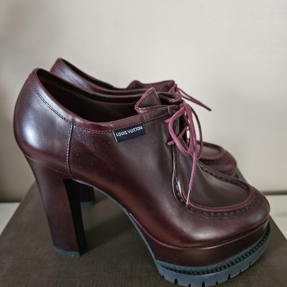 Vuitton shoes - Picture 3 of 7